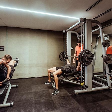 Sls Buenos Aires Puerto Madero Ξενοδοχείο Εξωτερικό φωτογραφία The gym at the hotel