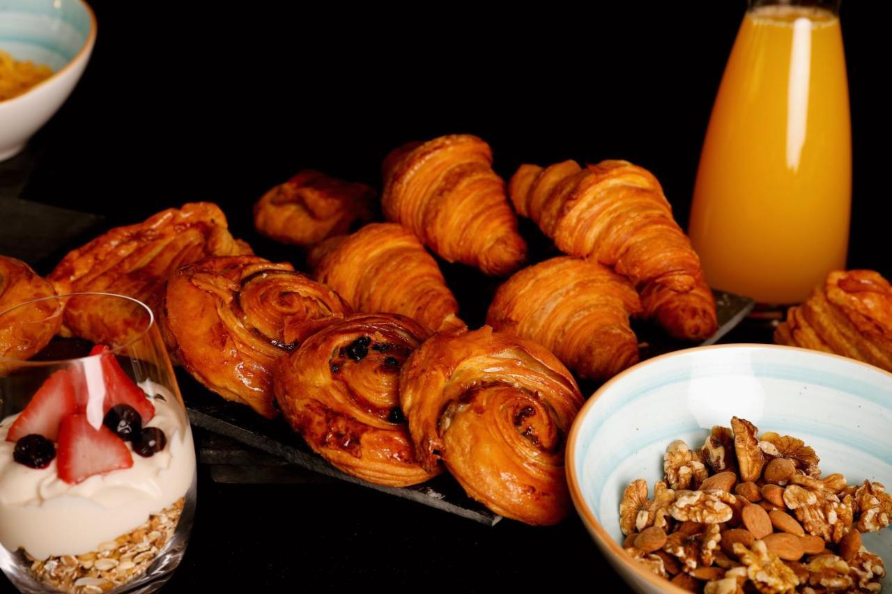 Sls Buenos Aires Puerto Madero Ξενοδοχείο Εξωτερικό φωτογραφία Croissants