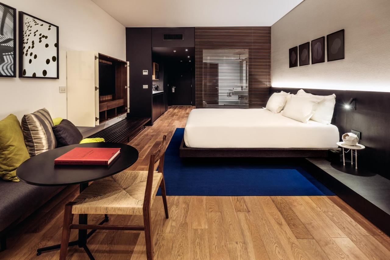 Sls Buenos Aires Puerto Madero Ξενοδοχείο Εξωτερικό φωτογραφία A room at the hotel