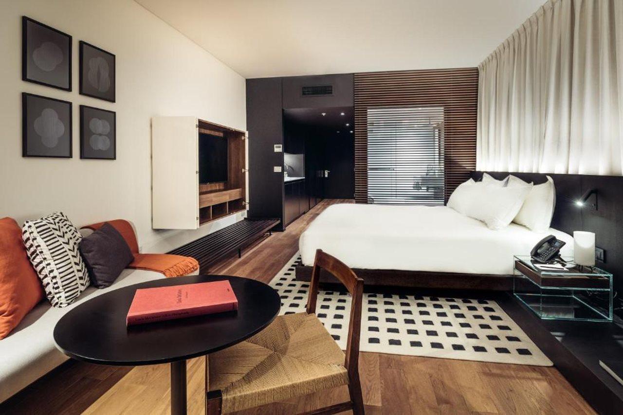 Sls Buenos Aires Puerto Madero Ξενοδοχείο Εξωτερικό φωτογραφία A room at the hotel