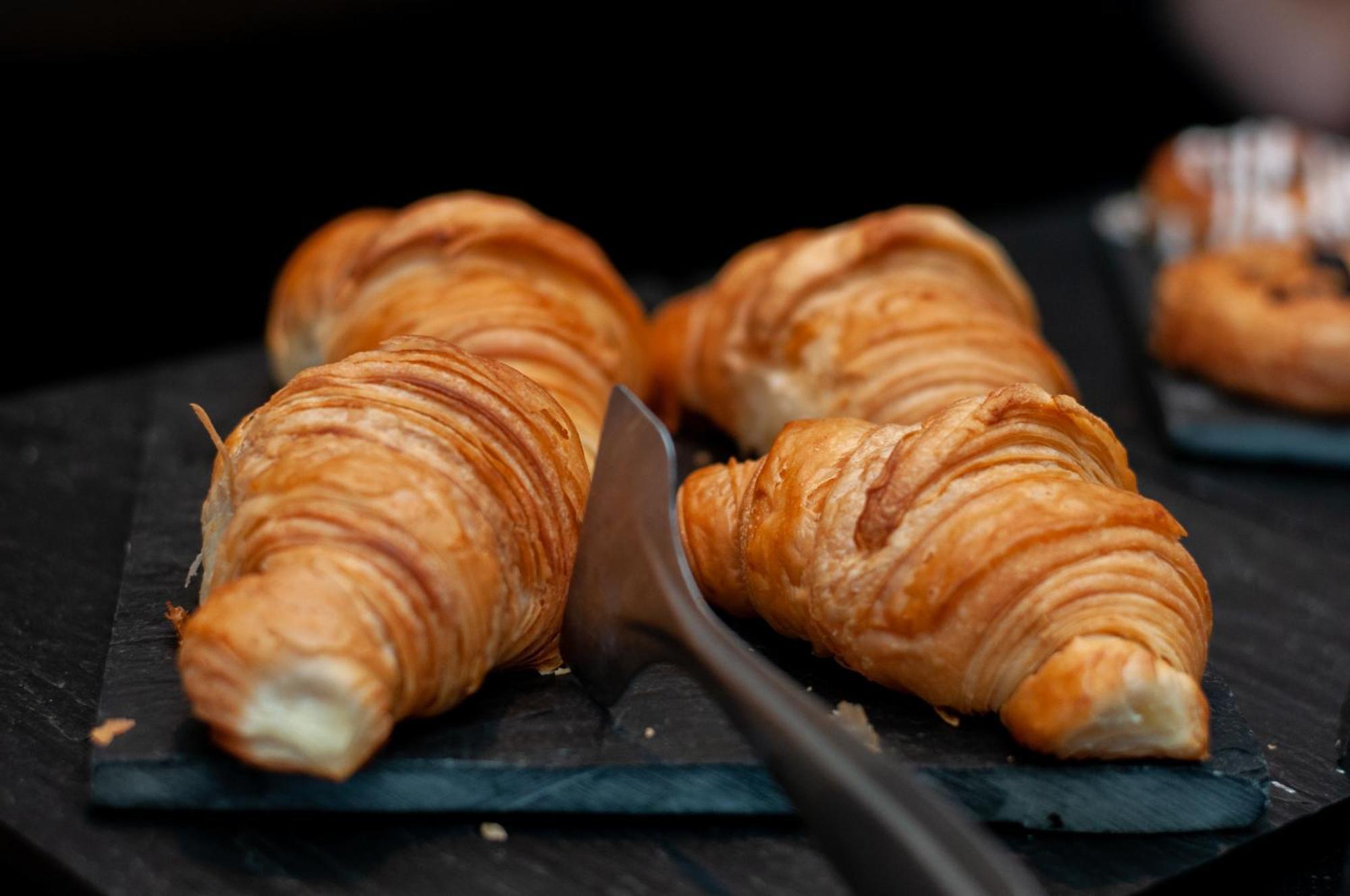 Sls Buenos Aires Puerto Madero Ξενοδοχείο Εξωτερικό φωτογραφία Croissants