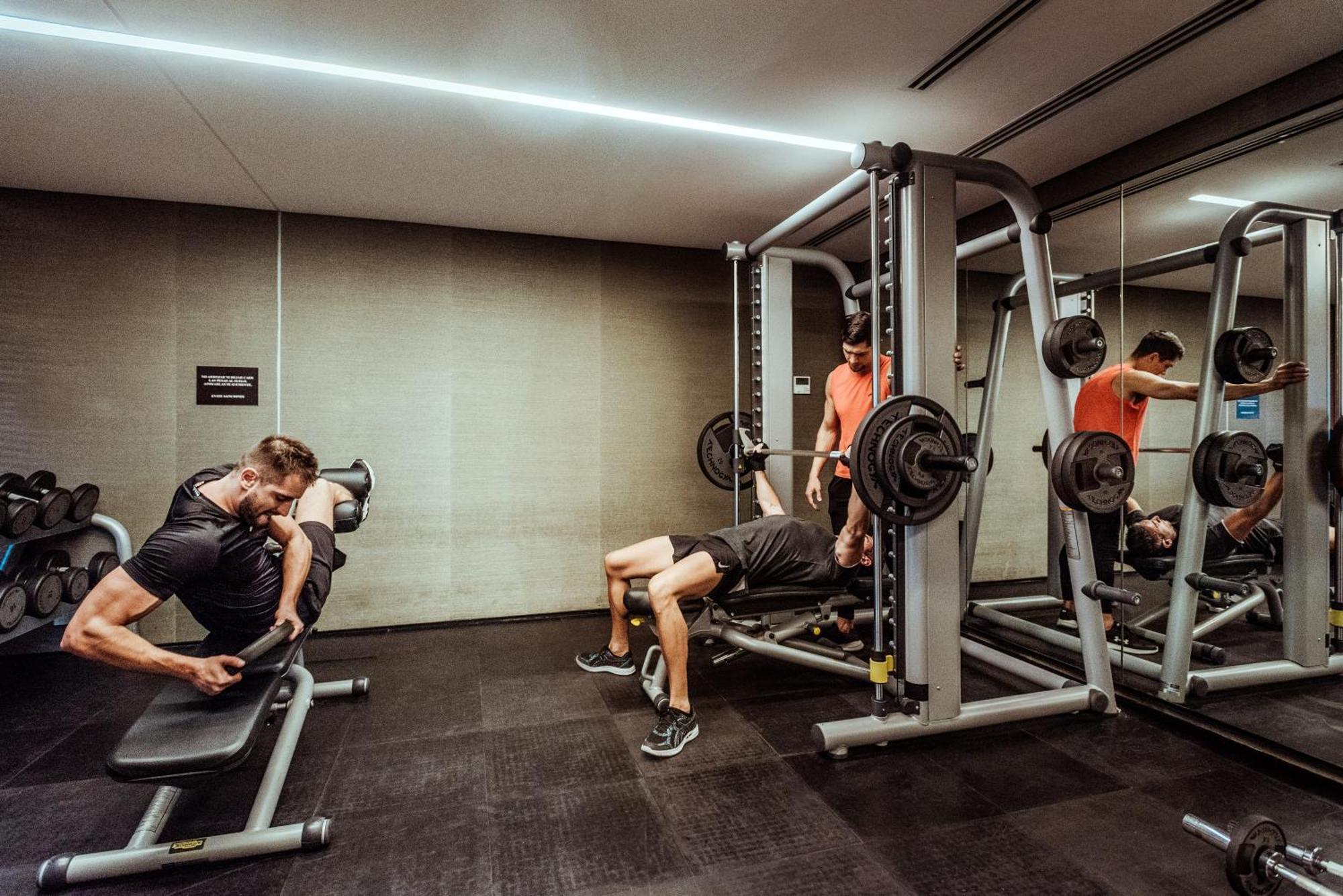 Sls Buenos Aires Puerto Madero Ξενοδοχείο Εξωτερικό φωτογραφία The gym at the hotel